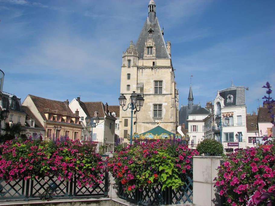 Le Royal Billy Apartment Dreux Exterior foto